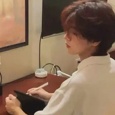 曹瑜璟 曹瑜璟